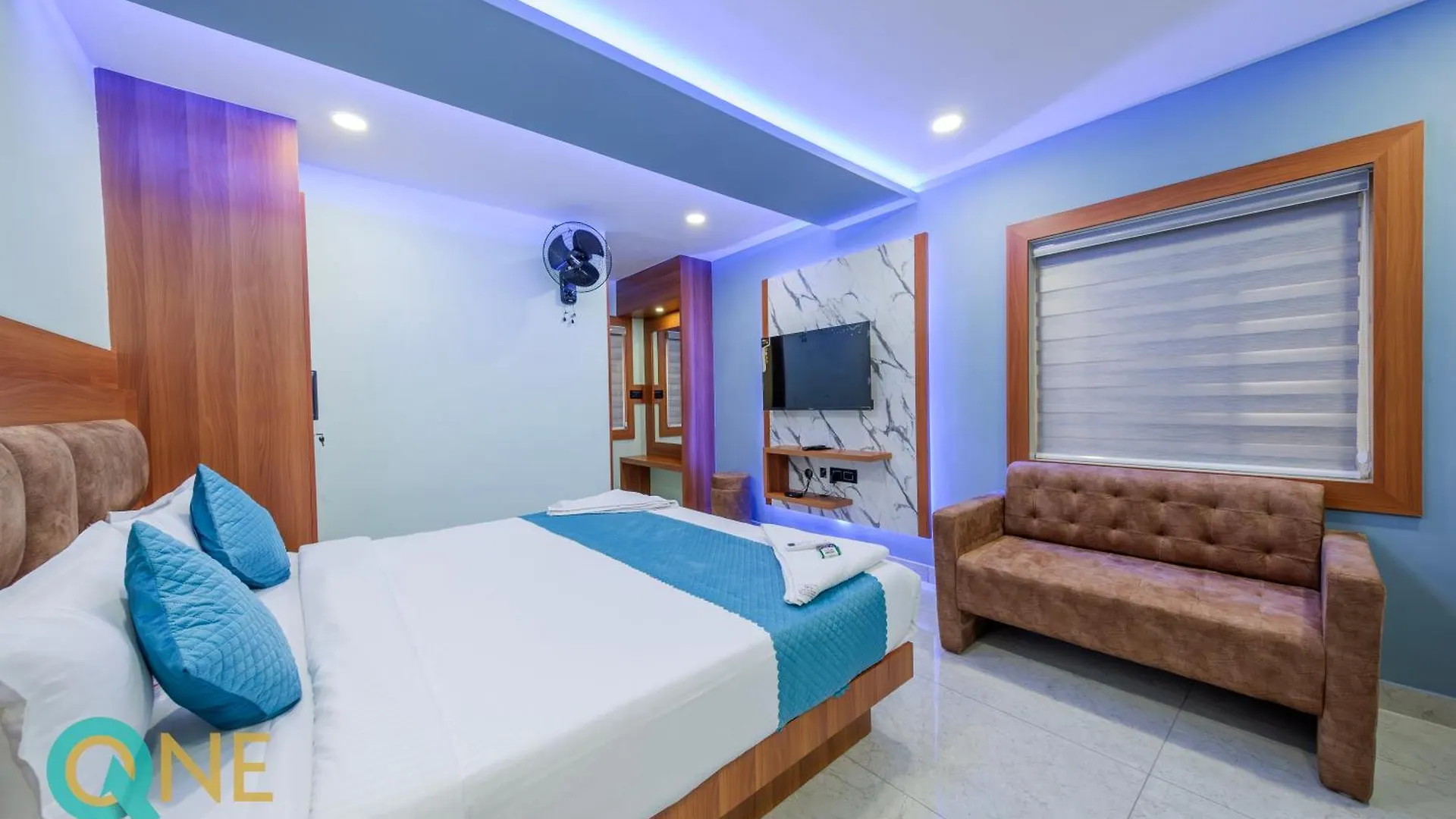 فندق Q One Plaza Kochi 4*,  الهند